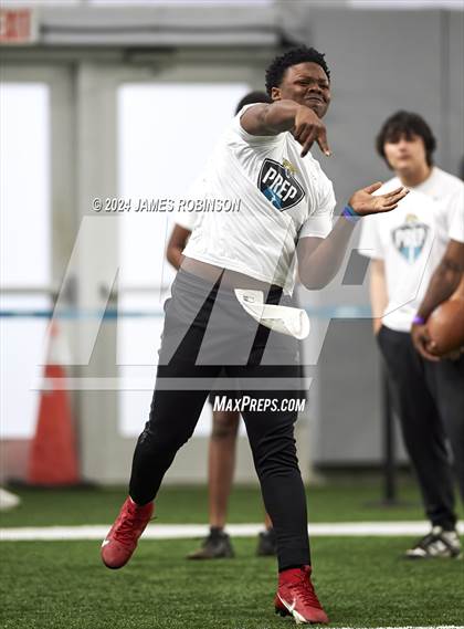 Thumbnail 3 in Jaguars QB Skills Challenge photogallery.