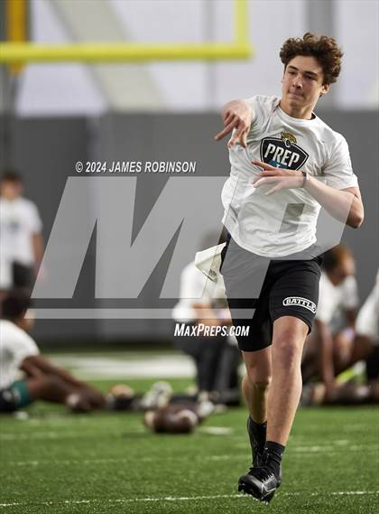 Thumbnail 3 in Jaguars QB Skills Challenge photogallery.