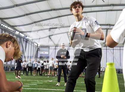 Thumbnail 3 in Jaguars QB Skills Challenge photogallery.