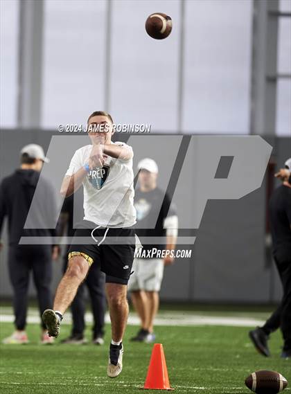 Thumbnail 2 in Jaguars QB Skills Challenge photogallery.