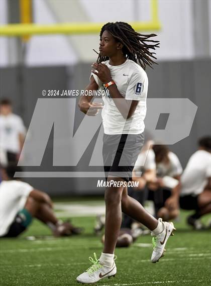 Thumbnail 2 in Jaguars QB Skills Challenge photogallery.