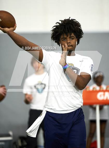 Thumbnail 1 in Jaguars QB Skills Challenge photogallery.