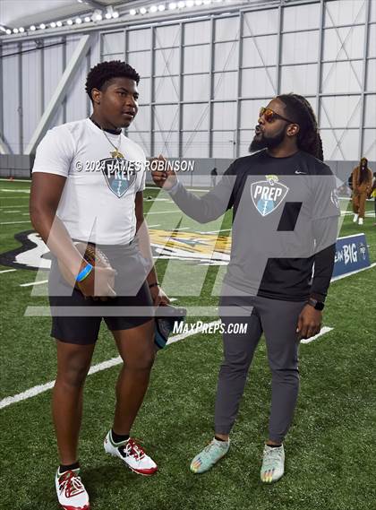 Thumbnail 3 in Jaguars QB Skills Challenge photogallery.