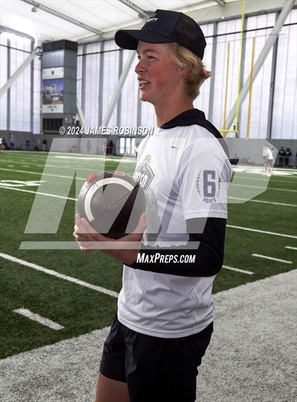 Thumbnail 3 in Jaguars QB Skills Challenge photogallery.