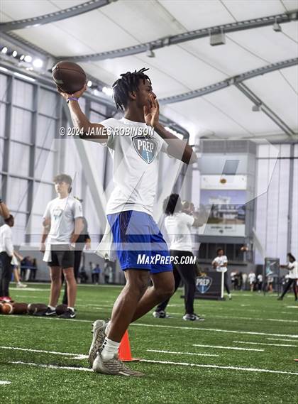 Thumbnail 1 in Jaguars QB Skills Challenge photogallery.