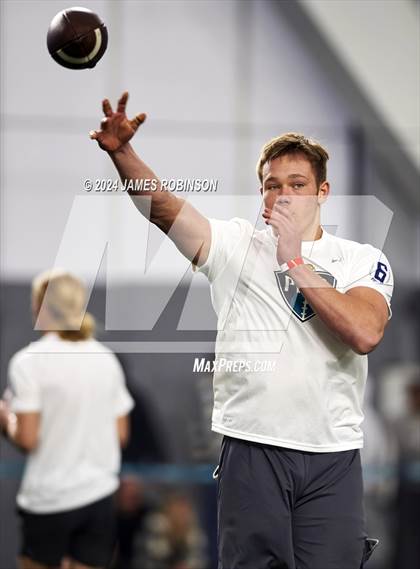 Thumbnail 3 in Jaguars QB Skills Challenge photogallery.