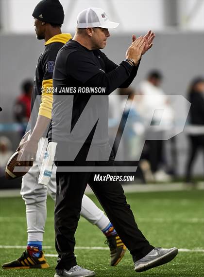 Thumbnail 3 in Jaguars QB Skills Challenge photogallery.