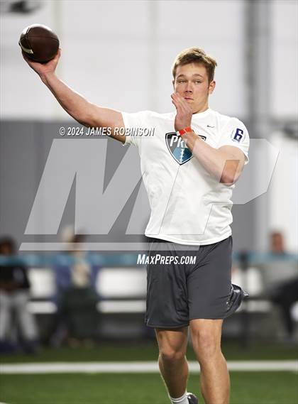 Thumbnail 1 in Jaguars QB Skills Challenge photogallery.