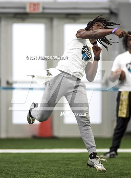 Thumbnail 1 in Jaguars QB Skills Challenge photogallery.