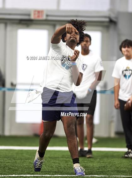 Thumbnail 3 in Jaguars QB Skills Challenge photogallery.