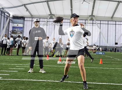 Thumbnail 3 in Jaguars QB Skills Challenge photogallery.