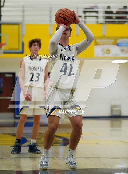 Thumbnail 2 in New Palestine @ Mooresville photogallery.