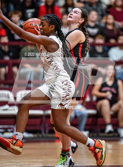 Thumbnail 3 in Chapel Hill @ Tenaha (Holiday Hoops Classic) photogallery.
