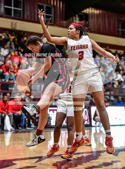 Thumbnail 3 in Chapel Hill @ Tenaha (Holiday Hoops Classic) photogallery.