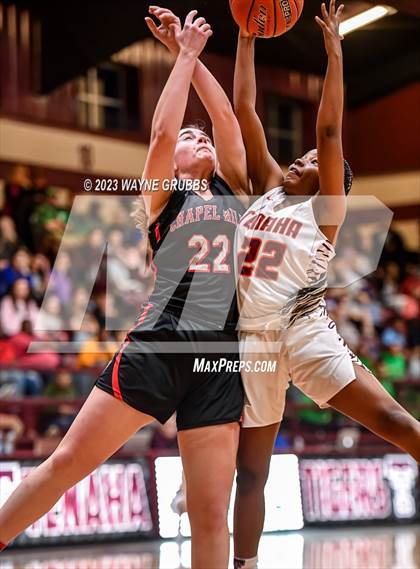 Thumbnail 3 in Chapel Hill @ Tenaha (Holiday Hoops Classic) photogallery.