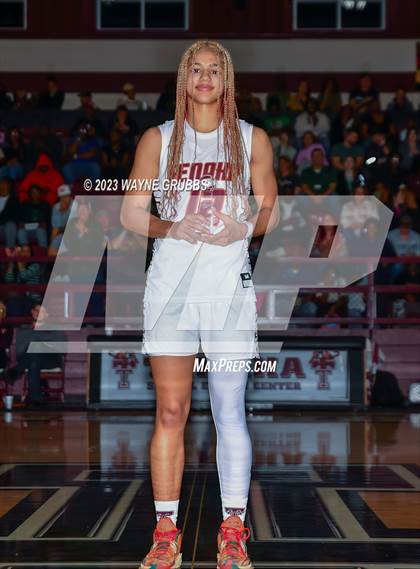 Thumbnail 1 in Chapel Hill @ Tenaha (Holiday Hoops Classic) photogallery.