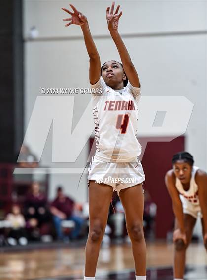 Thumbnail 2 in Chapel Hill @ Tenaha (Holiday Hoops Classic) photogallery.