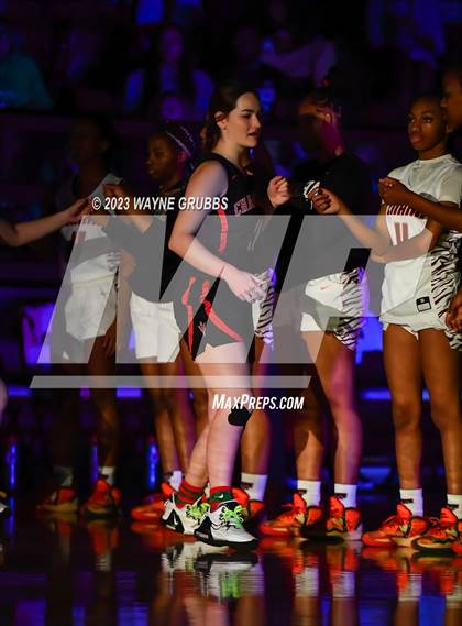 Thumbnail 3 in Chapel Hill @ Tenaha (Holiday Hoops Classic) photogallery.
