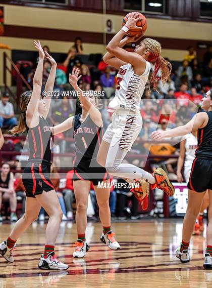 Thumbnail 3 in Chapel Hill @ Tenaha (Holiday Hoops Classic) photogallery.