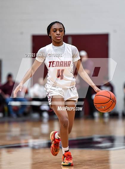 Thumbnail 2 in Chapel Hill @ Tenaha (Holiday Hoops Classic) photogallery.