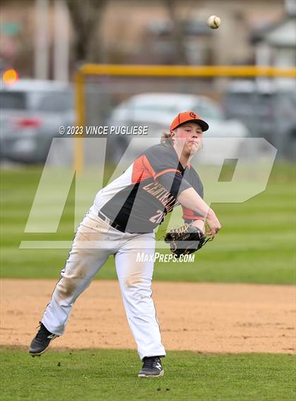 Thumbnail 2 in Centralia vs Tumwater photogallery.