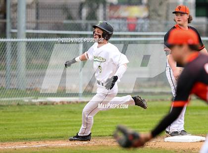 Thumbnail 3 in Centralia vs Tumwater photogallery.