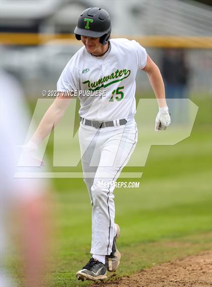 Thumbnail 1 in Centralia vs Tumwater photogallery.