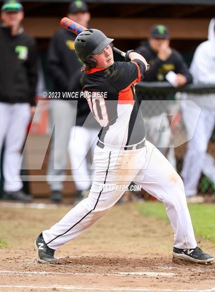 Thumbnail 3 in Centralia vs Tumwater photogallery.