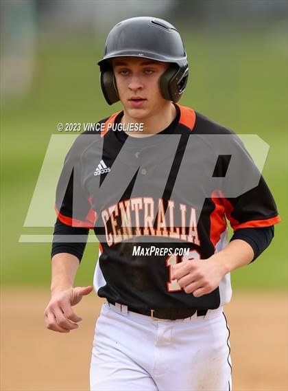 Thumbnail 1 in Centralia vs Tumwater photogallery.