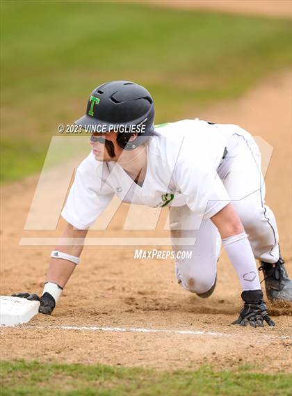 Thumbnail 3 in Centralia vs Tumwater photogallery.