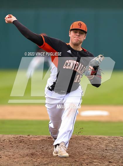 Thumbnail 1 in Centralia vs Tumwater photogallery.