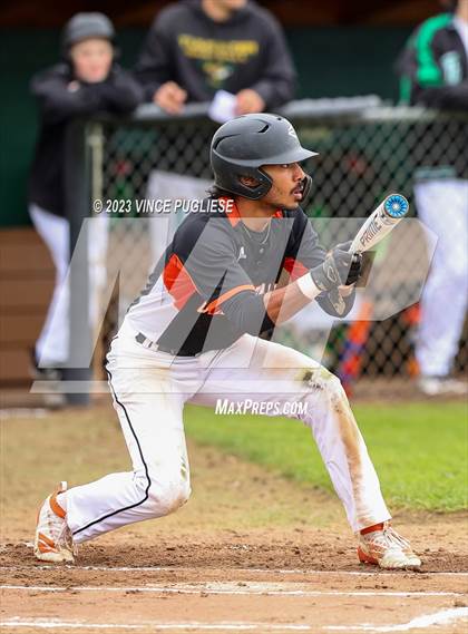Thumbnail 2 in Centralia vs Tumwater photogallery.