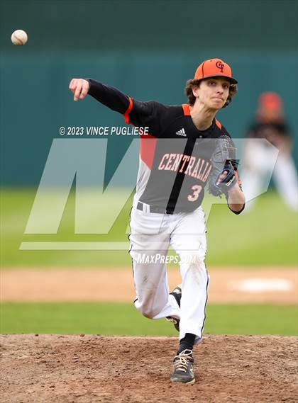 Thumbnail 1 in Centralia vs Tumwater photogallery.