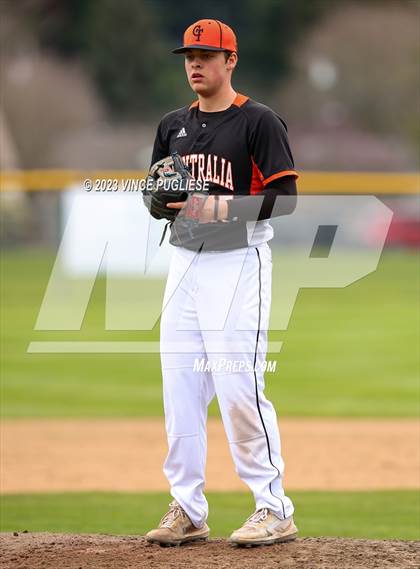 Thumbnail 3 in Centralia vs Tumwater photogallery.