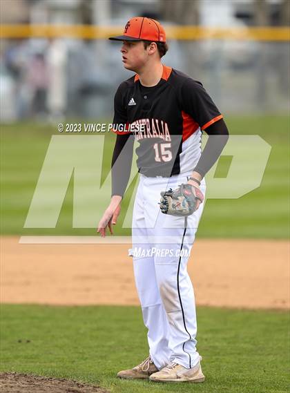 Thumbnail 3 in Centralia vs Tumwater photogallery.