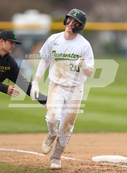 Thumbnail 3 in Centralia vs Tumwater photogallery.