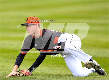 Thumbnail 3 in Centralia vs Tumwater photogallery.