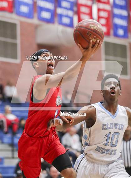 Thumbnail 2 in Clovis North vs. Folsom (Central Valley Showcase) photogallery.