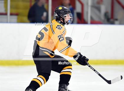 Thumbnail 1 in JV: Hamden Hall vs. Hand (Milford Holiday Jamboree Division B Final) photogallery.