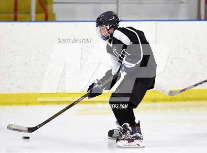 Thumbnail 3 in JV: Hamden Hall vs. Hand (Milford Holiday Jamboree Division B Final) photogallery.