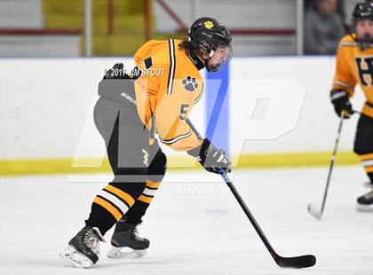 Thumbnail 3 in JV: Hamden Hall vs. Hand (Milford Holiday Jamboree Division B Final) photogallery.