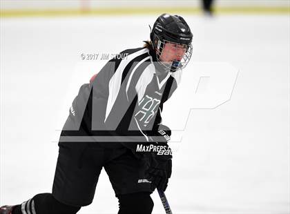 Thumbnail 3 in JV: Hamden Hall vs. Hand (Milford Holiday Jamboree Division B Final) photogallery.