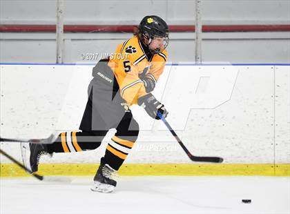 Thumbnail 3 in JV: Hamden Hall vs. Hand (Milford Holiday Jamboree Division B Final) photogallery.