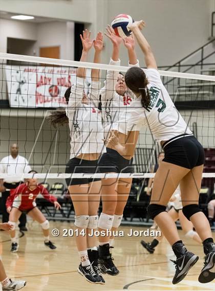 Thumbnail 3 in Reagan @ Lee photogallery.