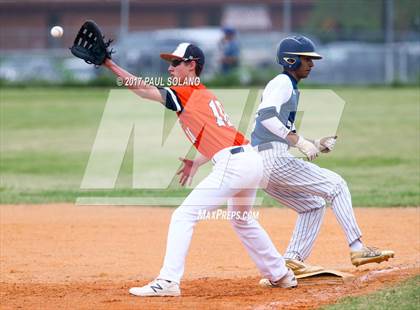 Thumbnail 2 in TMI-Episcopal @ Holy Cross photogallery.