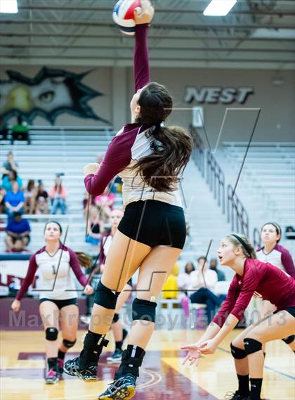 Thumbnail 2 in Rockwall-Heath vs Rowlett photogallery.