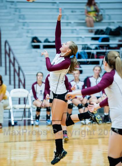 Thumbnail 1 in JV: Rockwall-Heath vs Rowlett photogallery.