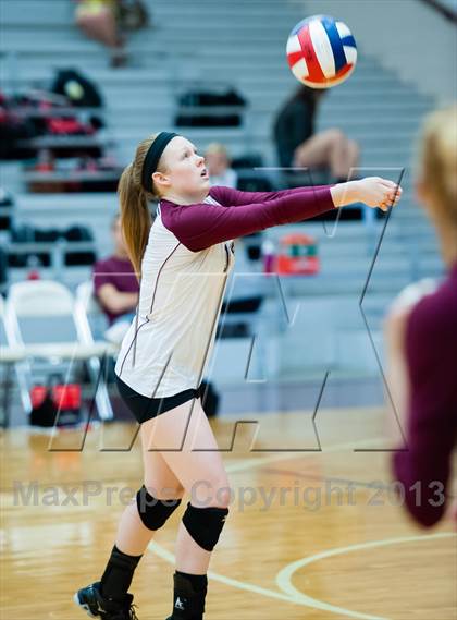 Thumbnail 2 in JV: Rockwall-Heath vs Rowlett photogallery.