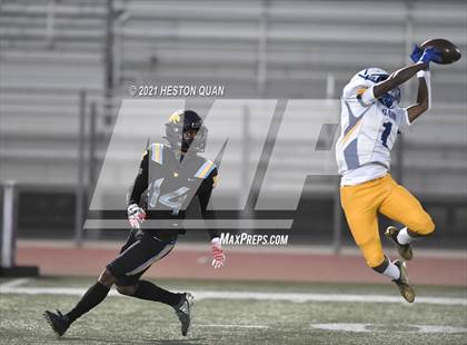 Thumbnail 2 in Gahr @ Warren photogallery.