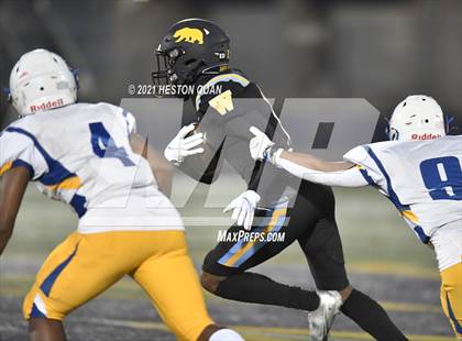 Thumbnail 3 in Gahr @ Warren photogallery.